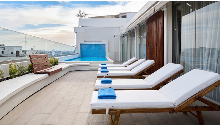 Zeus Essence Wyndham Athens Residence , Афины